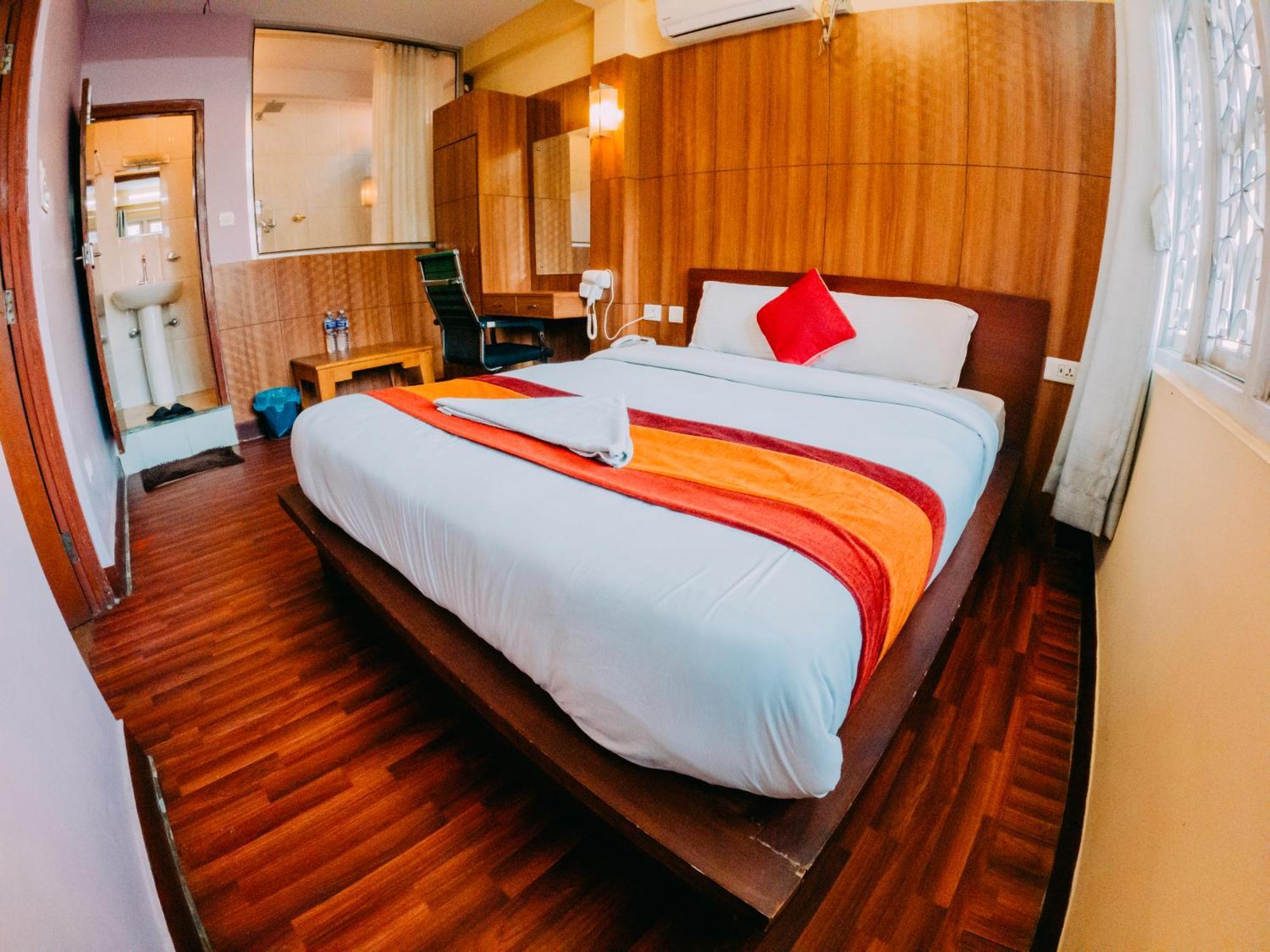 Great Doors Thamel Hotell Katmandu Eksteriør bilde
