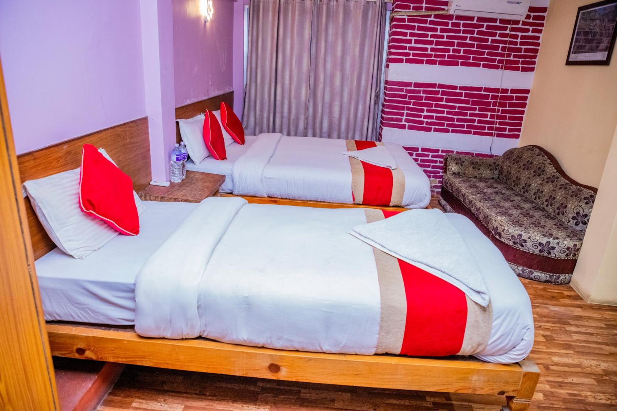 Great Doors Thamel Hotell Katmandu Eksteriør bilde